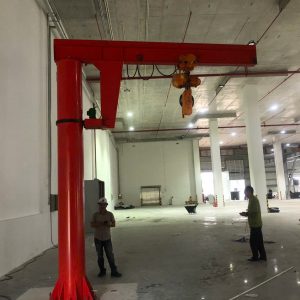 Cầu trục chân đế cột quay